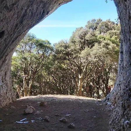 Veli Dvor Villa Nerezine