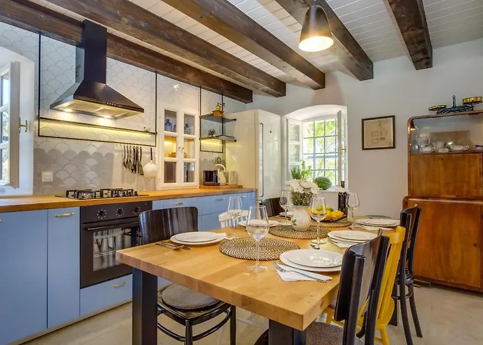 Villa Veli Dvor Nerezine