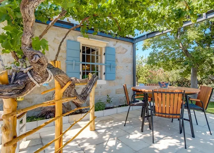 Veli Dvor Вилла *